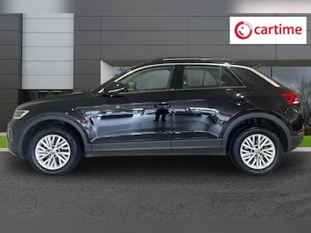 Used Volkswagen T-Roc 2022 for sale - 79059536: Photo