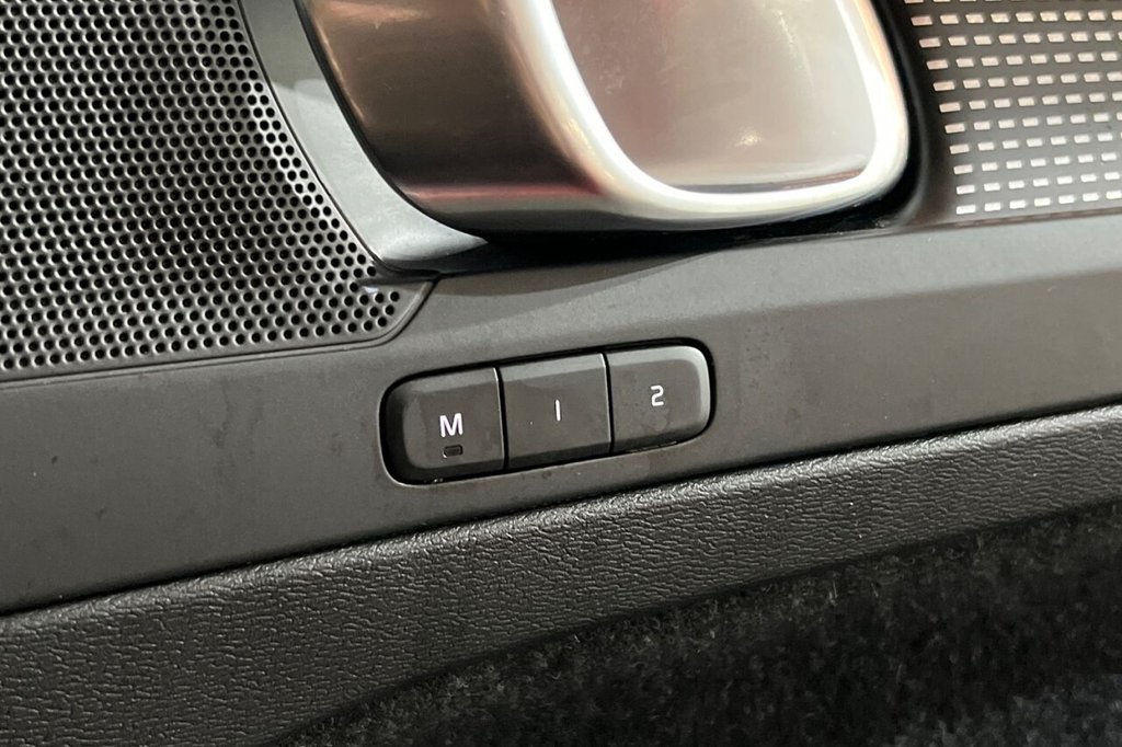 Used Volvo XC40 2020 for sale - 77212364: Photo 38