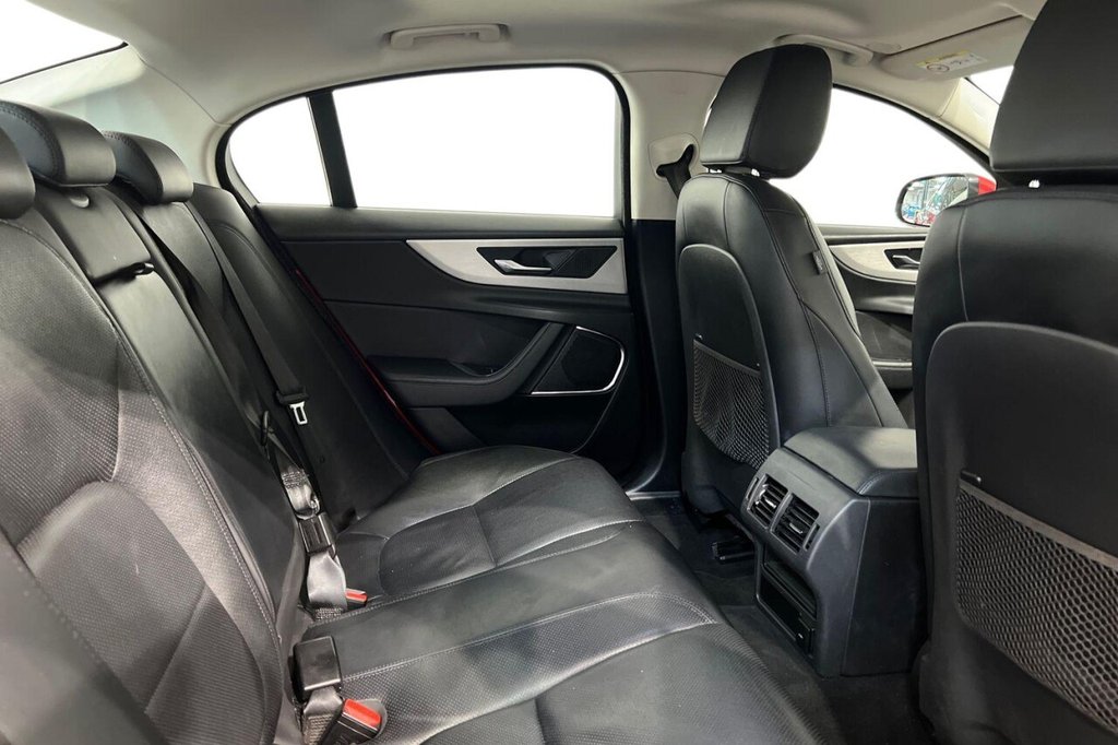 Used Jaguar XE 2021 for sale - 77564024: Photo 10