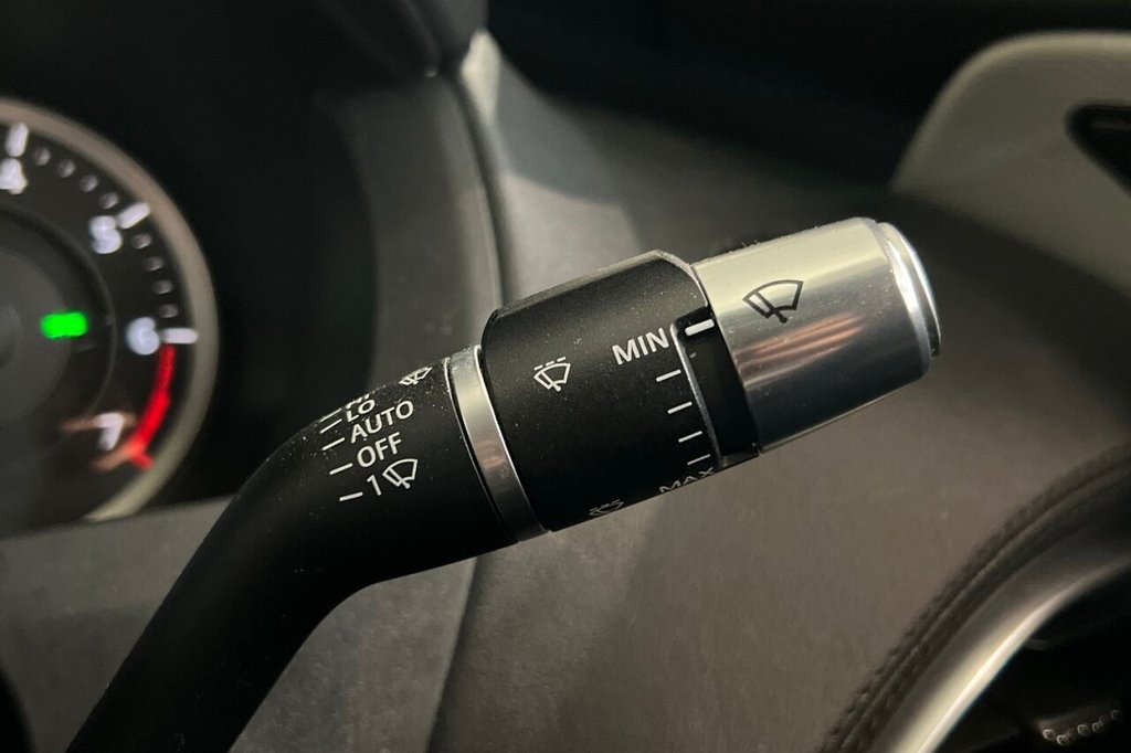 Used Jaguar XE 2021 for sale - 77564024: Photo 29