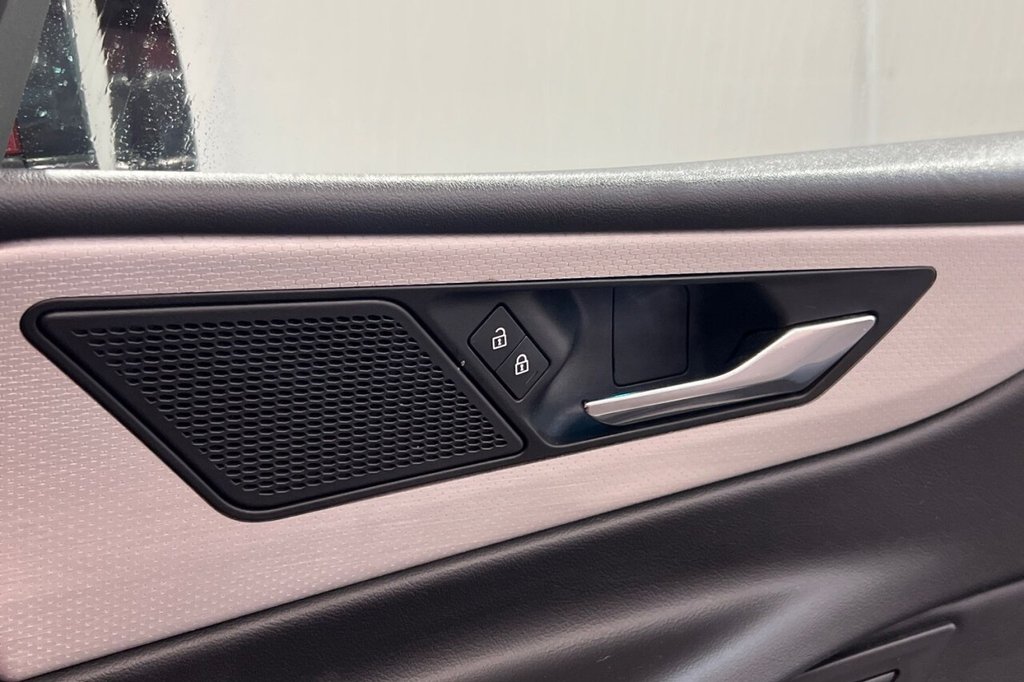 Used Jaguar XE 2021 for sale - 77564024: Photo 41