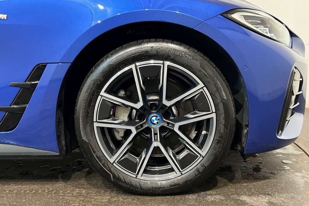 Used BMW i4 2022 for sale - 77341350: Photo 14