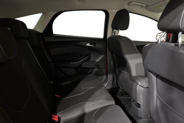 Used Ford Focus 2017 for sale - 76105435: Photo 10
