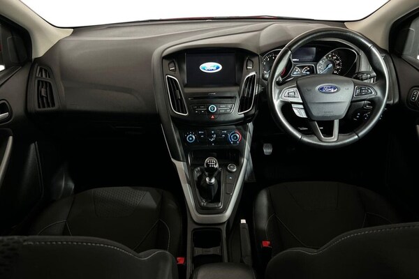 Used Ford Focus 2017 for sale - 76105435: Photo 12