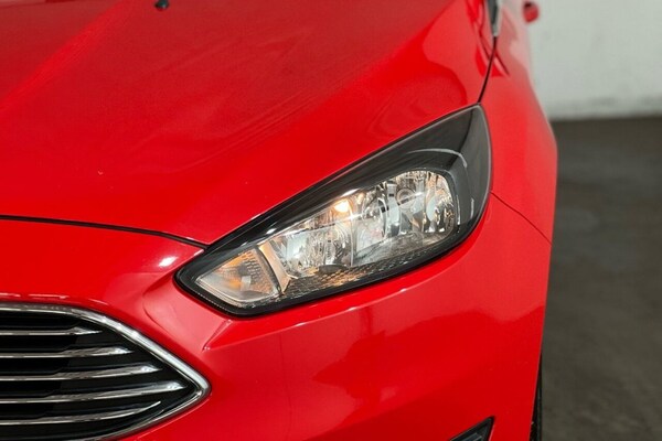 Used Ford Focus 2017 for sale - 76105435: Photo 16