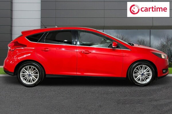 Used Ford Focus 2017 for sale - 76105435: Photo 2
