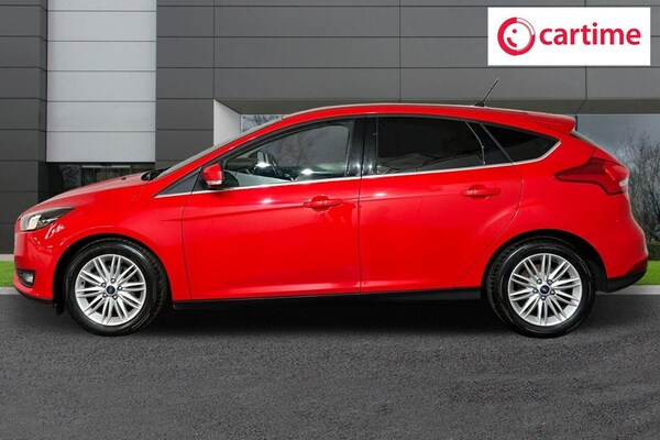 Used Ford Focus 2017 for sale - 76105435: Photo 3