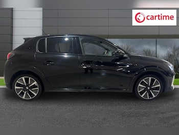 Used Peugeot 208 2021 for sale - 76950393: Photo