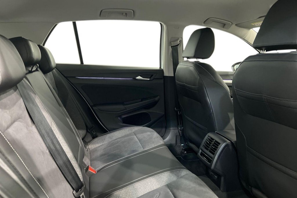 Used Volkswagen Golf 2024 for sale - 76973387: Photo 10