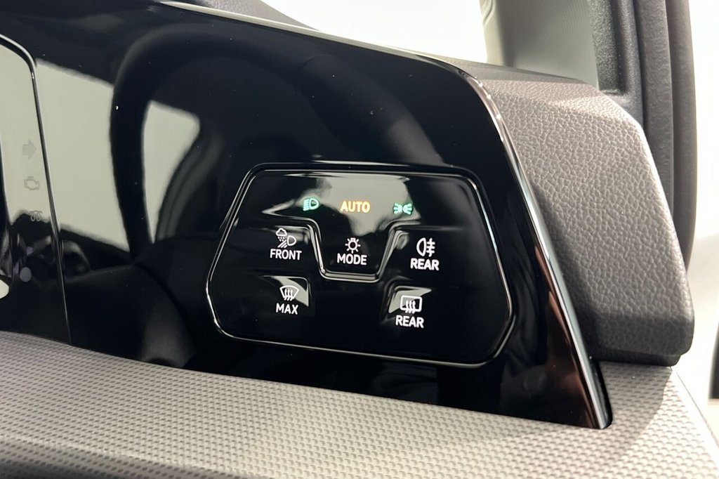 Used Volkswagen Golf 2024 for sale - 76973387: Photo 39