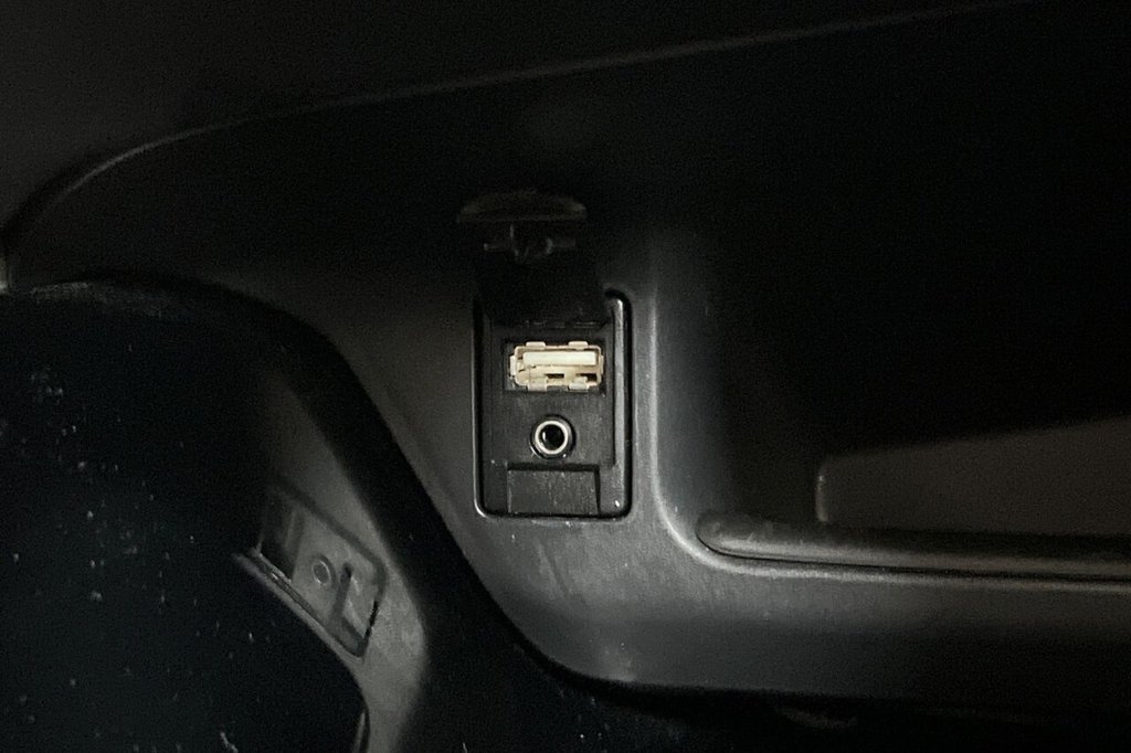 Used Toyota C-HR 2019 for sale - 77226756: Photo 38