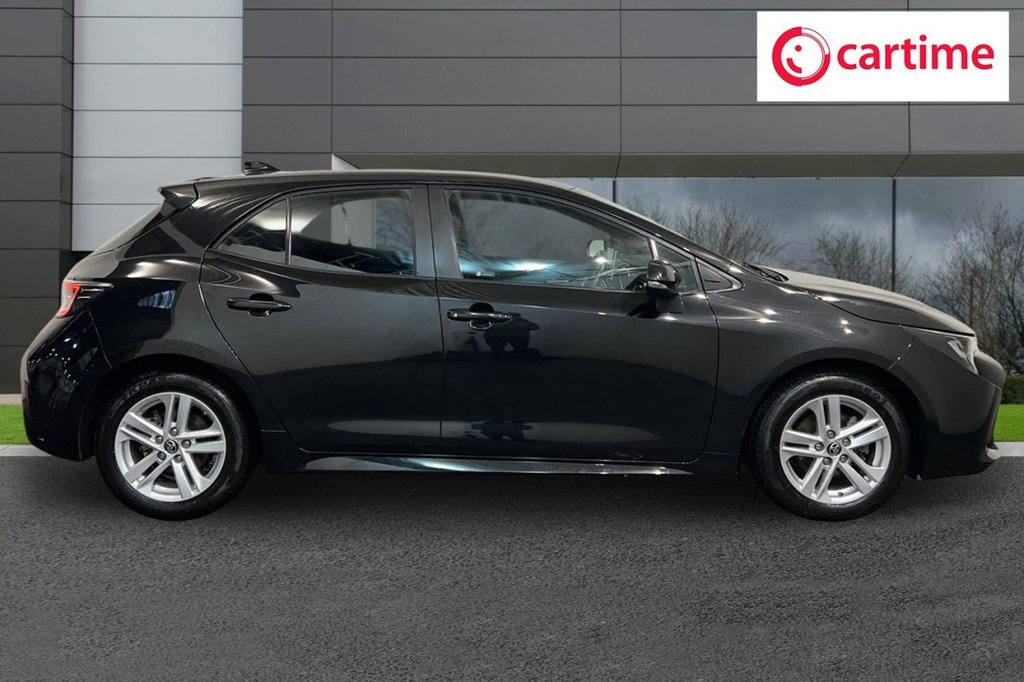 Used Toyota Corolla 2022 for sale - 77110514: Photo 2