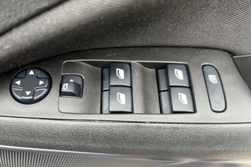 Used Vauxhall Crossland 2021 for sale - 76132740: Photo 29