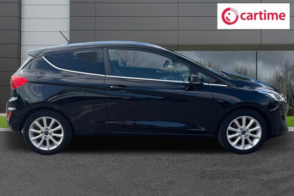 Used Ford Fiesta 2018 for sale - 75596852: Photo 2