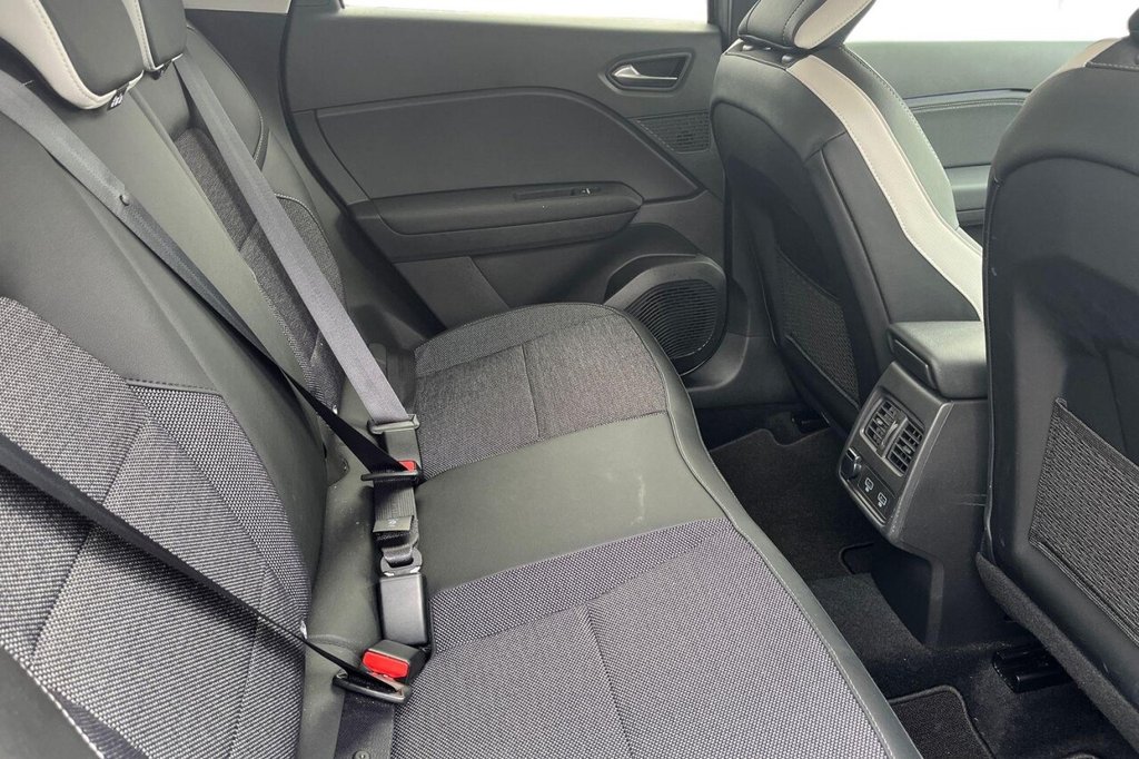 Used Renault Captur 2023 for sale - 77521372: Photo 10