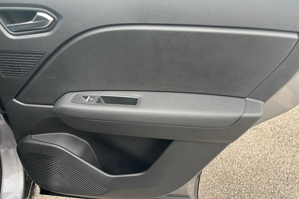 Used Renault Captur 2023 for sale - 77521372: Photo 26