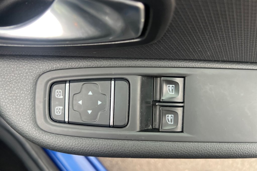 Used Renault Clio 2019 for sale - 77571971: Photo 21