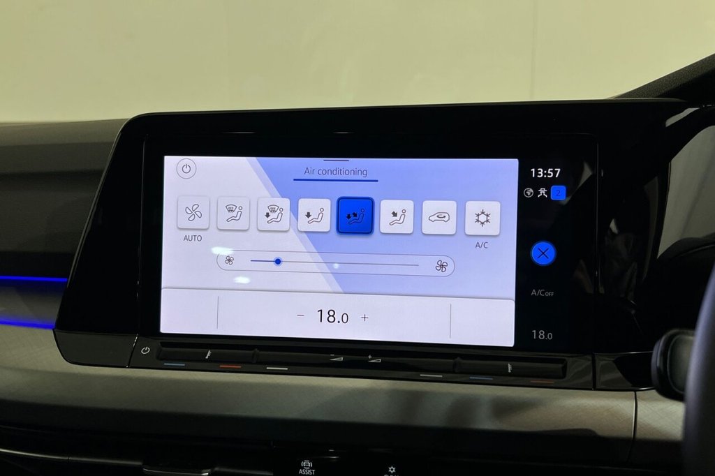 Used Volkswagen Golf 2021 for sale - 76642059: Photo 31