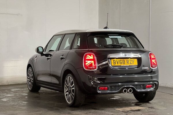 Used MINI Hatch 2019 for sale - 75473424: Photo 19