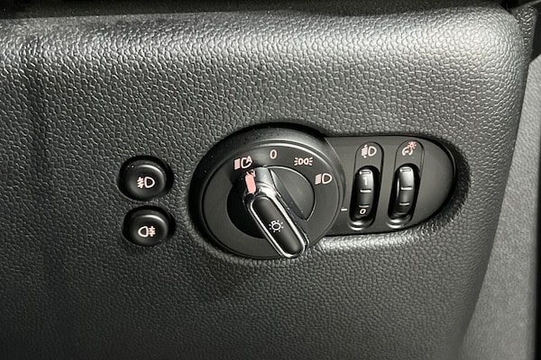 Used MINI Hatch 2019 for sale - 75473424: Photo 38