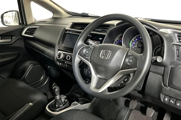 Used Honda Jazz 2019 for sale - 76202780: Photo 9