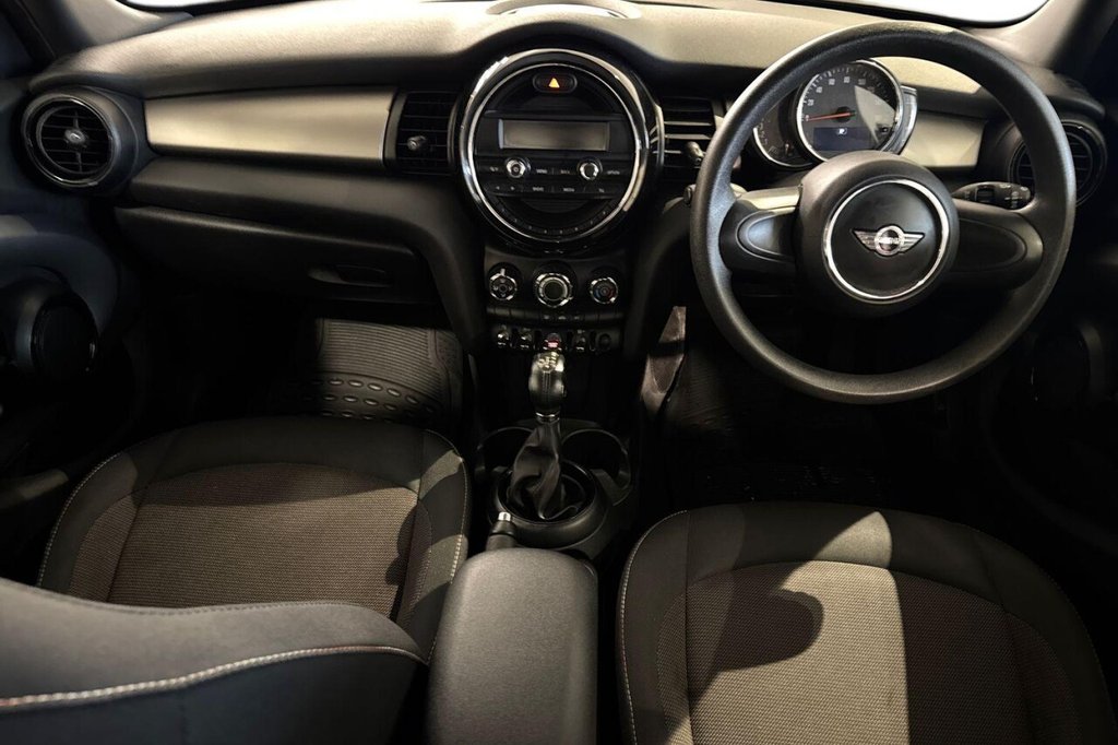 Used MINI Hatch 2018 for sale - 76900381: Photo 12