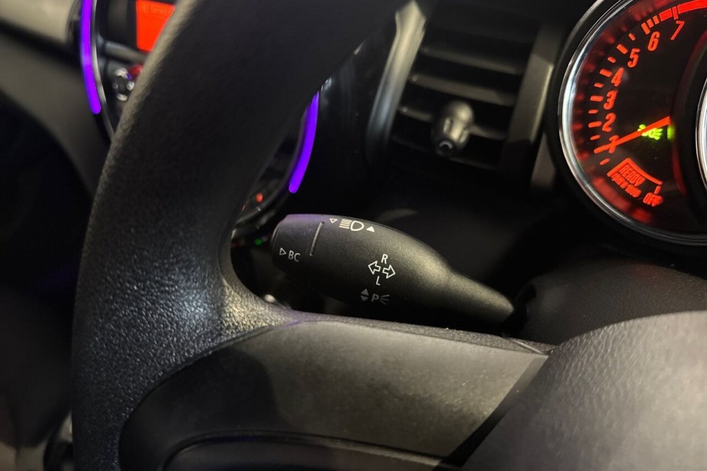 Used MINI Hatch 2018 for sale - 76900381: Photo 16