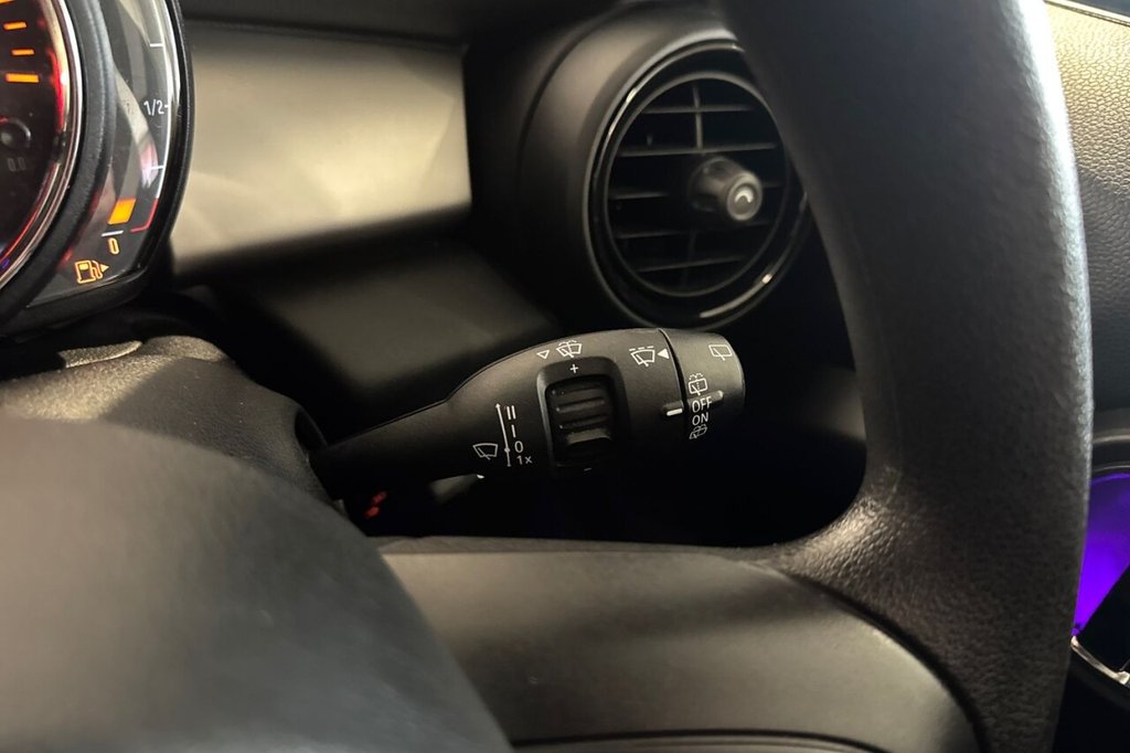 Used MINI Hatch 2018 for sale - 76900381: Photo 17