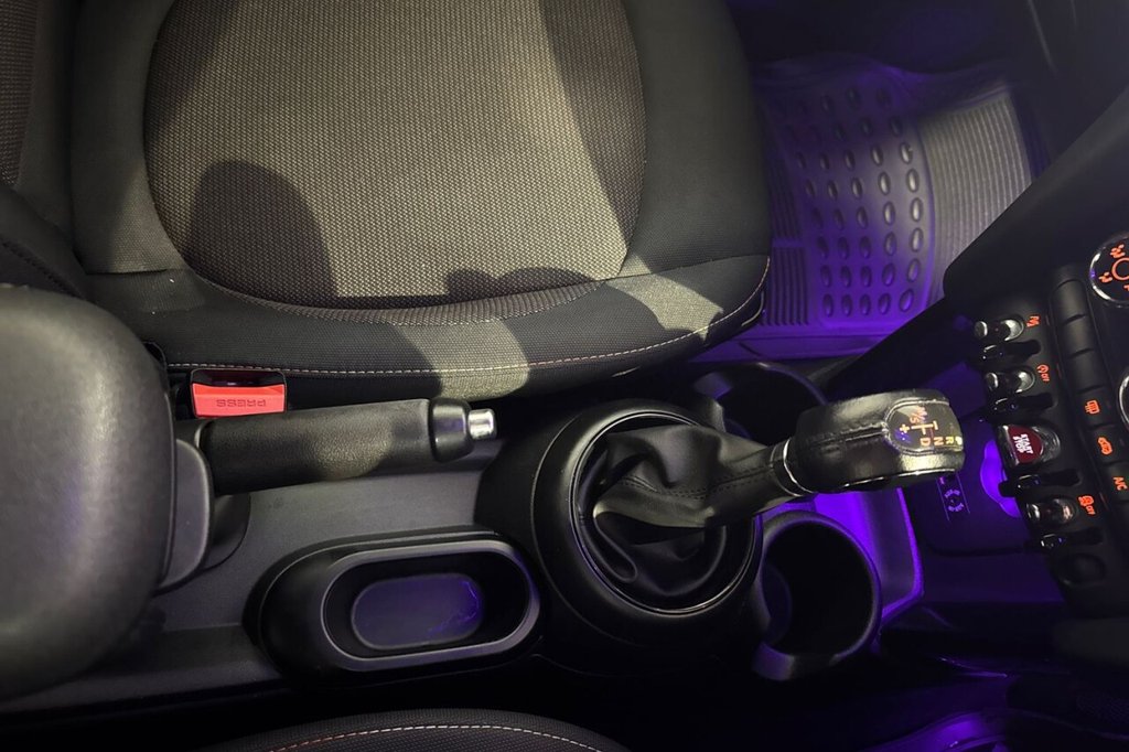 Used MINI Hatch 2018 for sale - 76900381: Photo 22