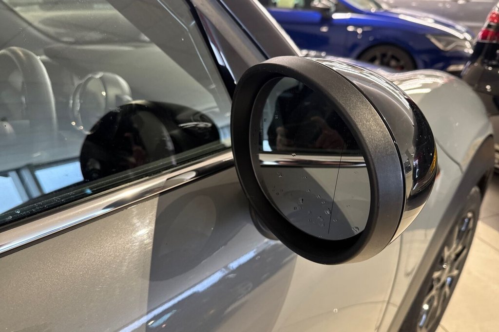 Used MINI Hatch 2018 for sale - 76900381: Photo 24