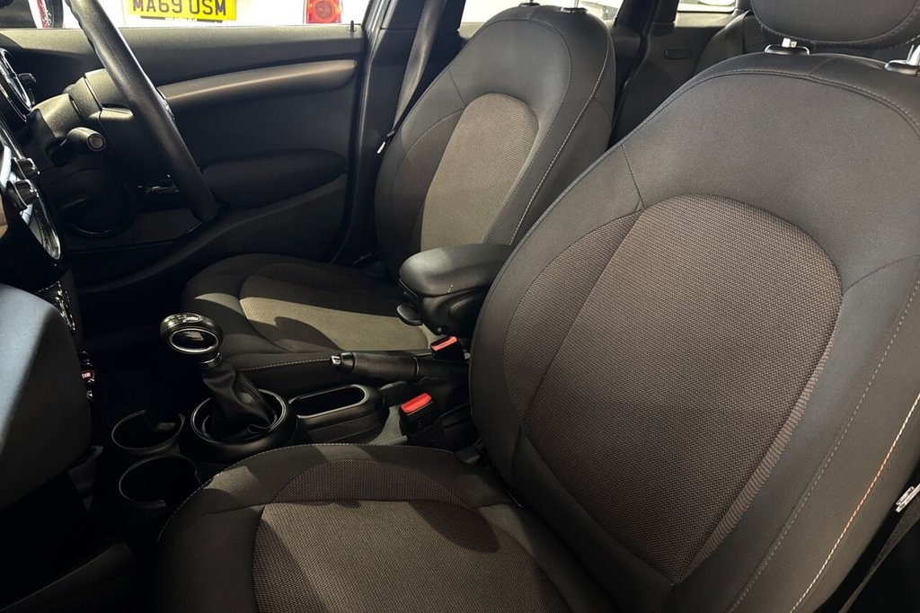 Used MINI Hatch 2018 for sale - 76900381: Photo 26