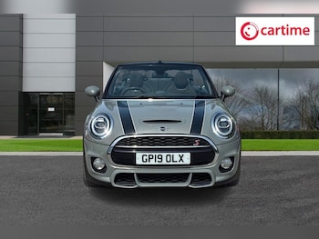 Used MINI Convertible 2019 for sale - 78672743: Photo