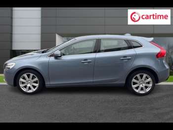 Used Volvo V40 2018 for sale - 75062313: Photo