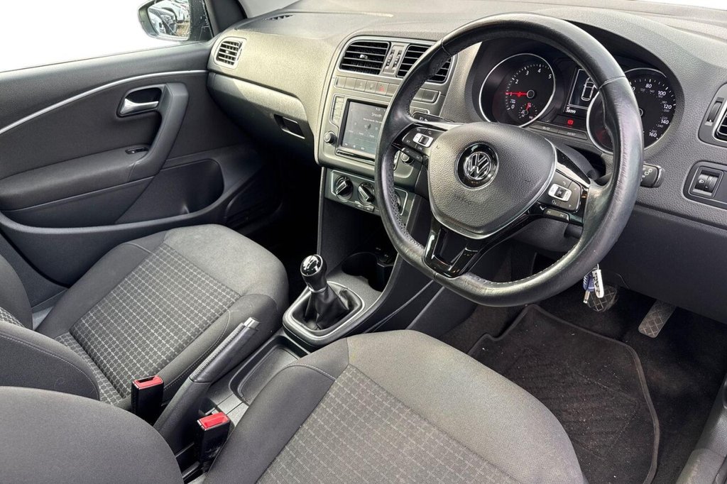 Used Volkswagen Polo 2017 for sale - 75911151: Photo 9