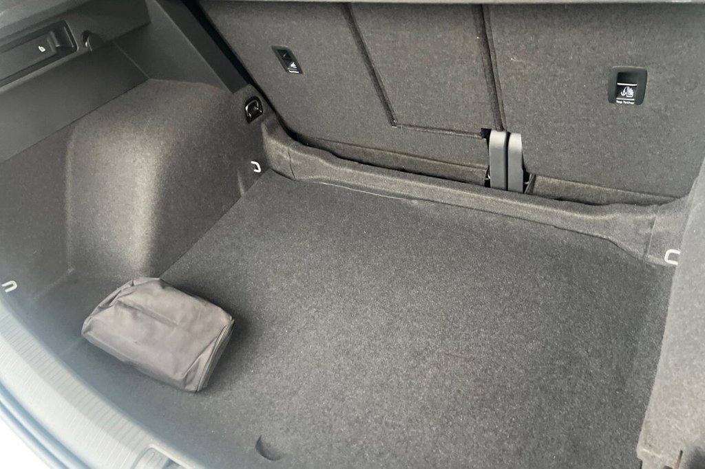 Used Volkswagen Tiguan 2021 for sale - 76642865: Photo 22