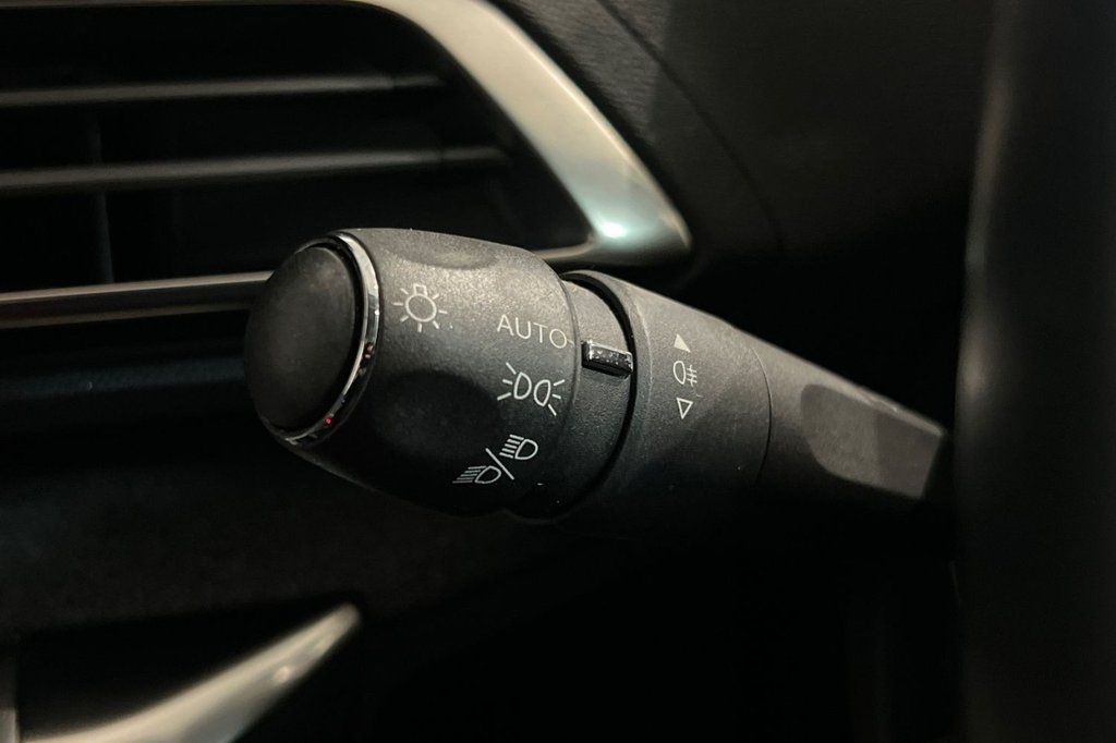 Used Peugeot 3008 2021 for sale - 77680294: Photo 27