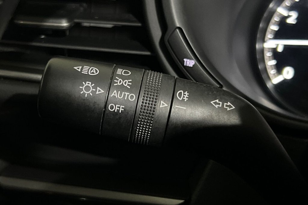 Used Mazda CX-30 2023 for sale - 76202565: Photo 27