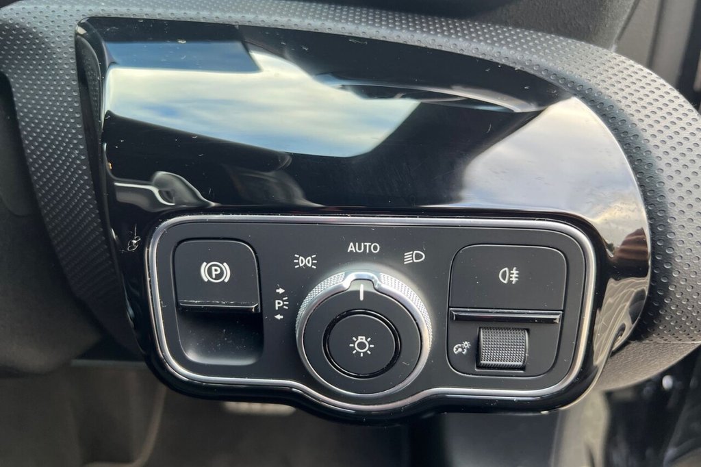 Used Mercedes-Benz A-Class 2021 for sale - 76429627: Photo 39