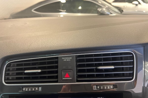 Used Volkswagen Golf 2018 for sale - 75573447: Photo 23