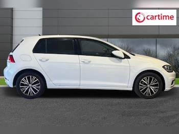 Used Volkswagen Golf 2018 for sale - 75573447: Photo
