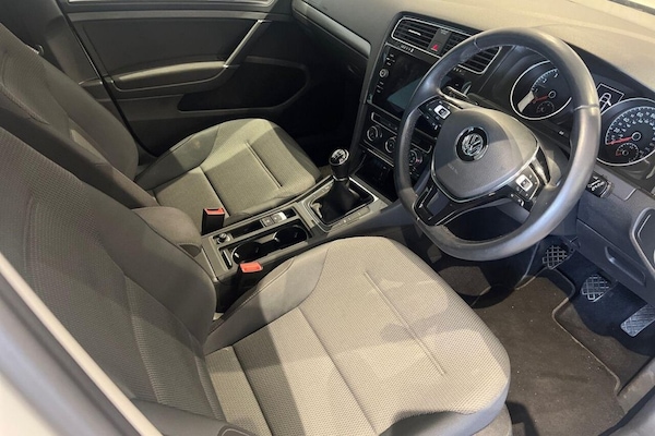 Used Volkswagen Golf 2018 for sale - 75573447: Photo 9