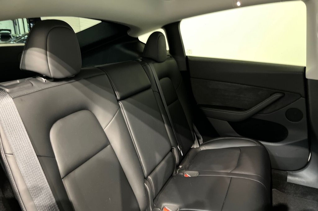 Used Tesla Model Y 2024 for sale - 77436382: Photo 23