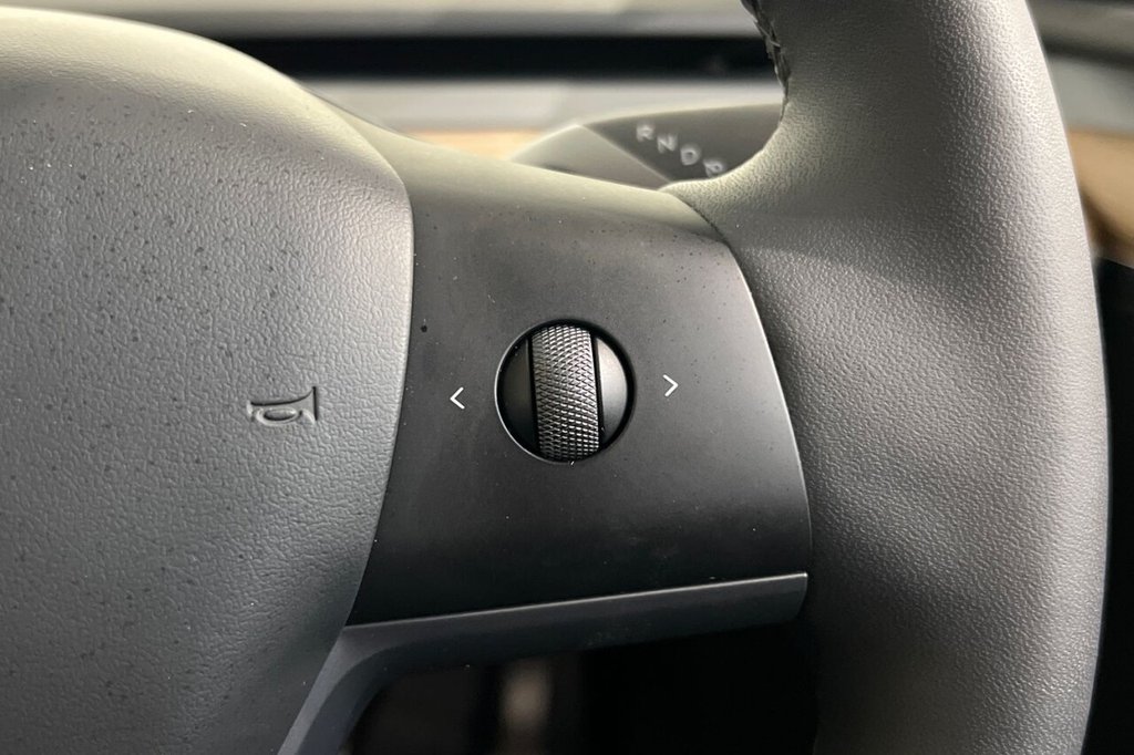 Used Tesla Model Y 2024 for sale - 77436382: Photo 26