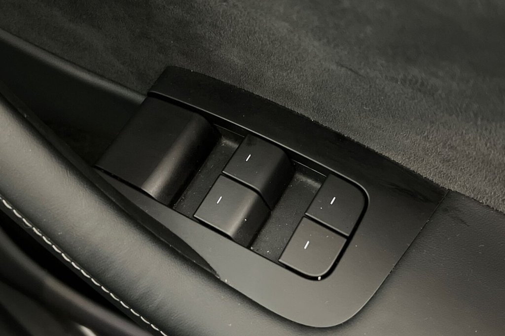 Used Tesla Model Y 2024 for sale - 77436382: Photo 35