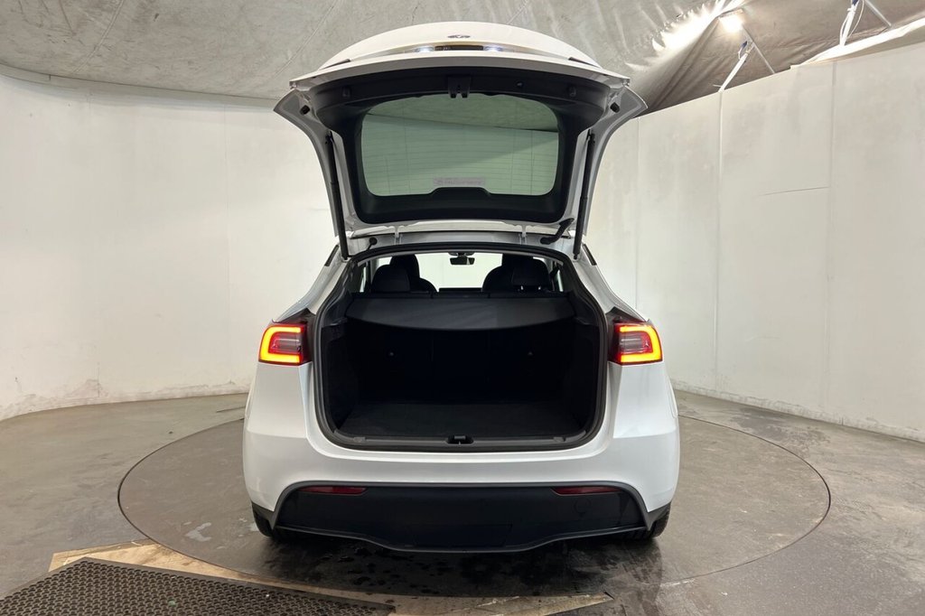 Used Tesla Model Y 2024 for sale - 77436382: Photo 37