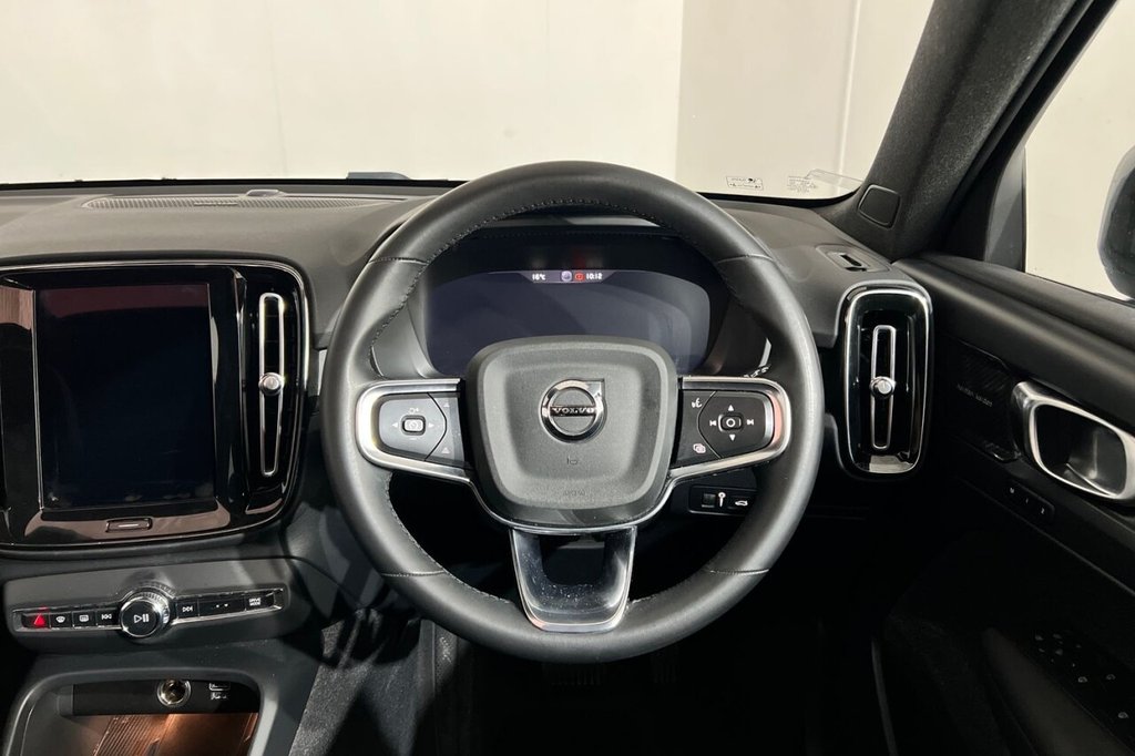 Used Volvo XC40 2023 for sale - 77048889: Photo 16