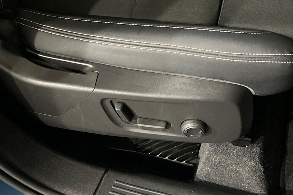 Used Volvo XC40 2023 for sale - 77048889: Photo 32