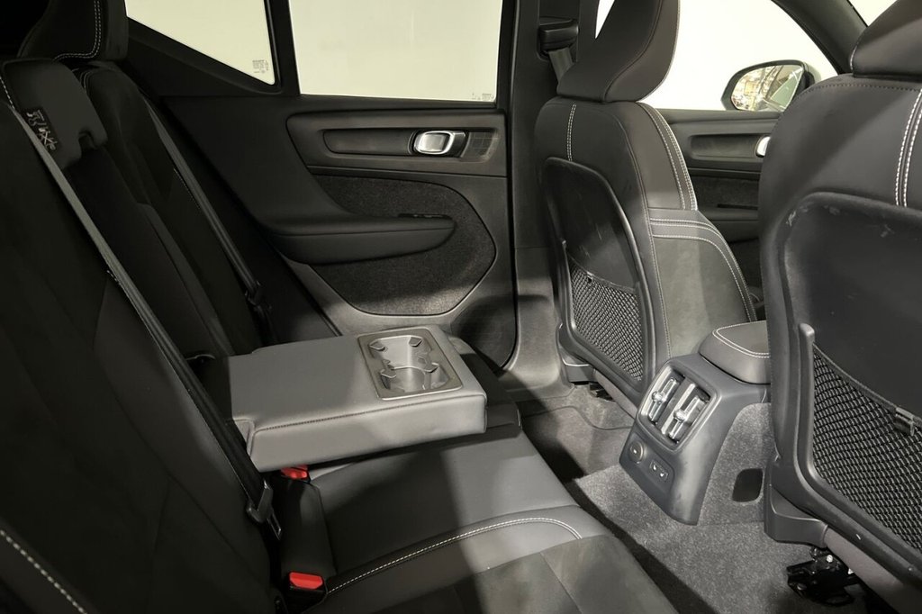 Used Volvo XC40 2023 for sale - 77048889: Photo 39