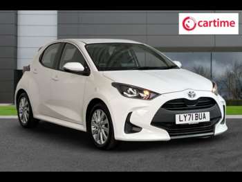 2022 (71) - 1.5 VVT-h Icon Hatchback 5dr Petrol Hybrid E-CVT Euro 6 (s/s) (116 ps) 1 Pr
