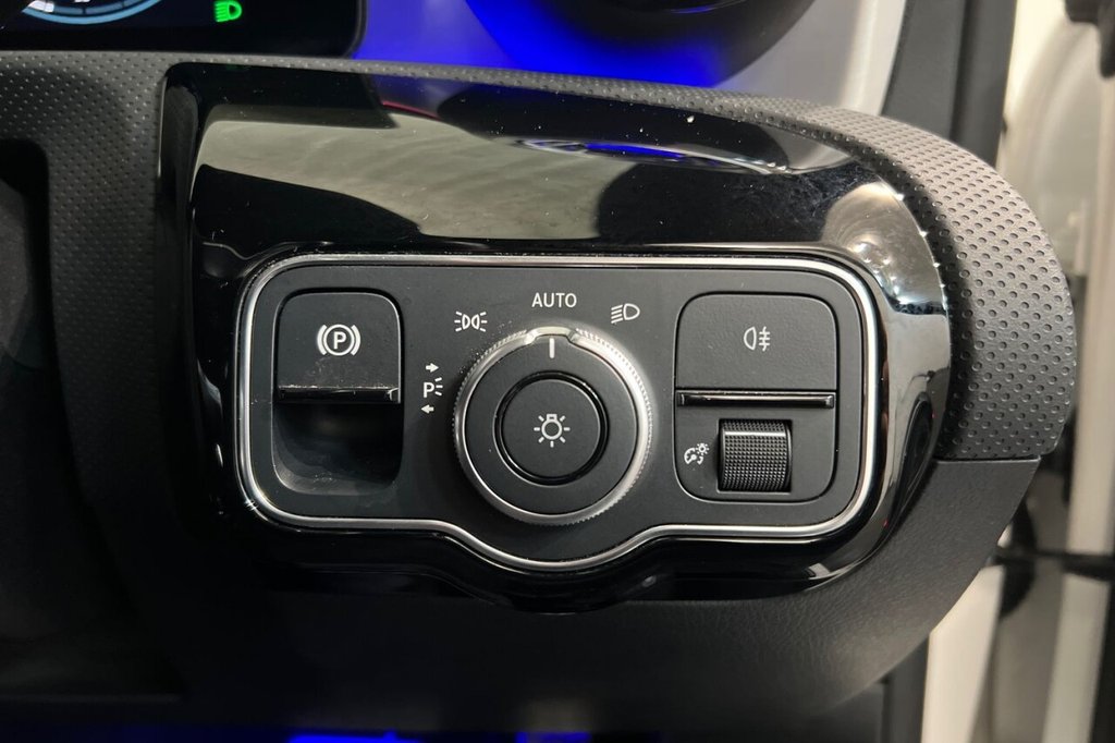 Used Mercedes-Benz CLA 2022 for sale - 76642179: Photo 37